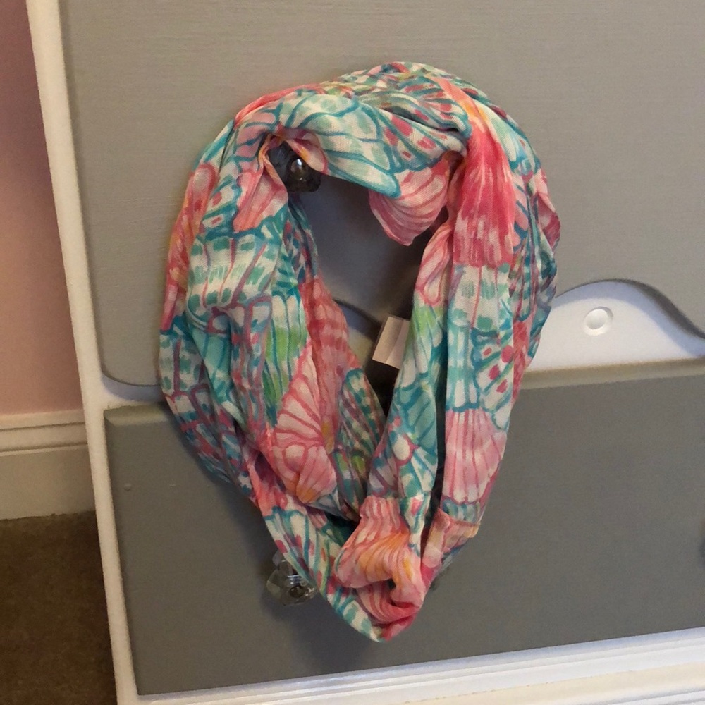NWOT Lilly Pulitzer Girls Riley Infinity Scarf